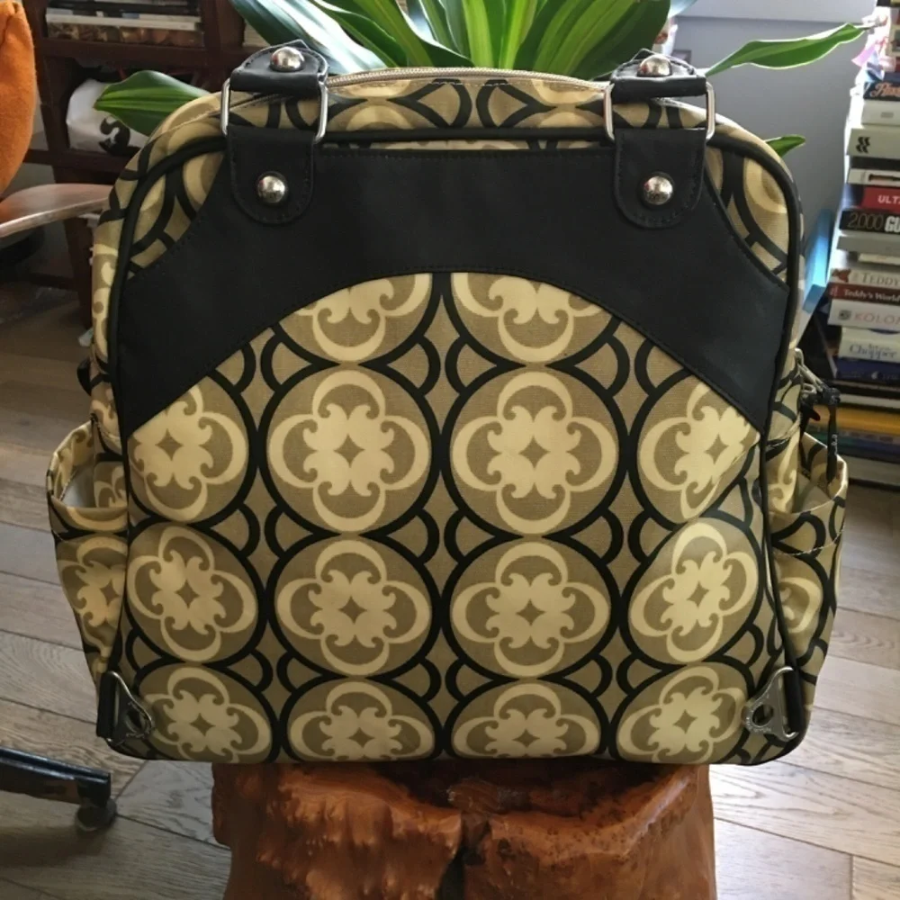 PETUNIA PICKLE BOTTOM Sashay Satchel Diaper Bag